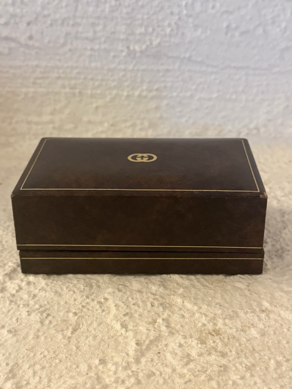 Gucci Gold Bangle Watch with Interchangeable Colorful Inserts - Picture 6 of 7